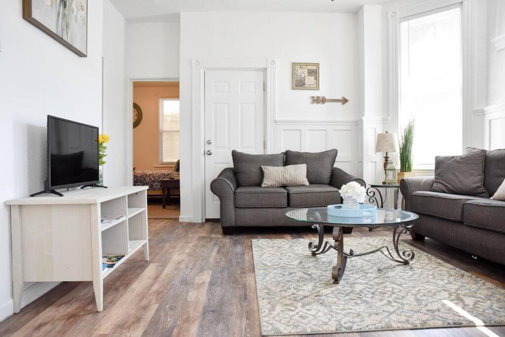 Perfect Pittsburgh Home Close To City & Airport Екстериор снимка